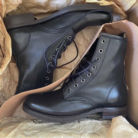 Frye Shoes - *** SOLD *** New in Box Frye Veronica Combat Boot Black Sz 9
